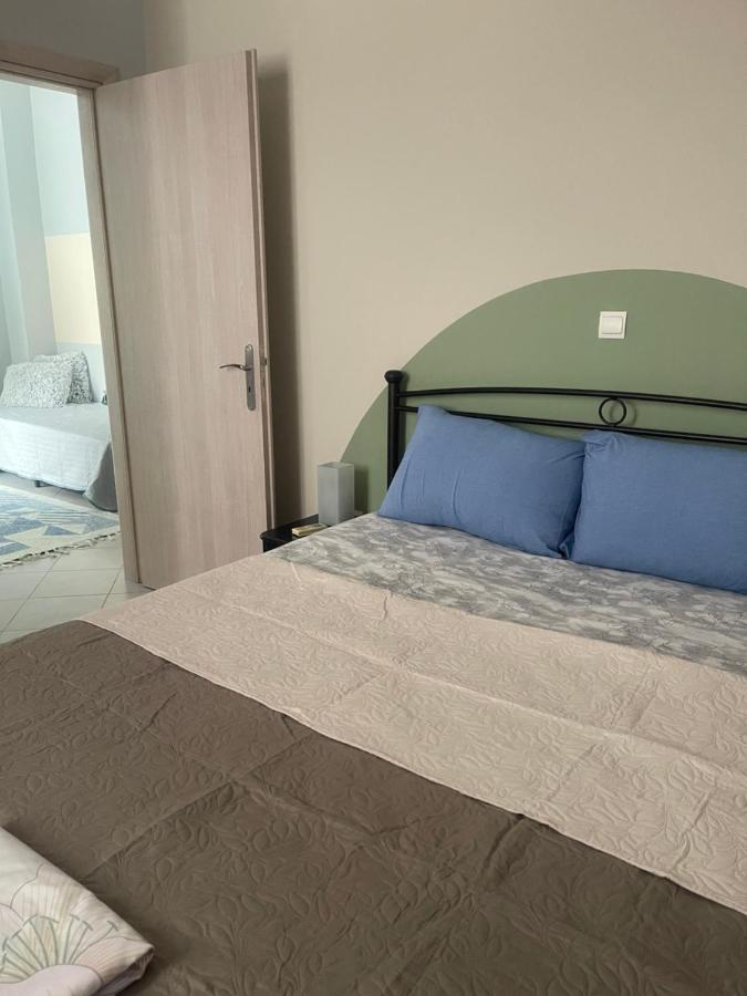 Cozy Minimal Apartment Pire Dış mekan fotoğraf