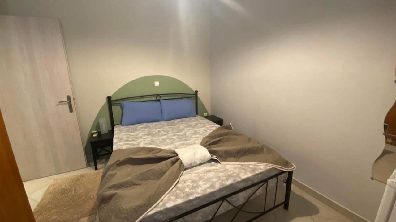 Cozy Minimal Apartment Pire Dış mekan fotoğraf